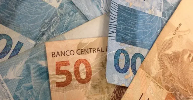 Fim da escala 6×1 pode gerar R$ 34,5 bilhões em gastos para prefeituras