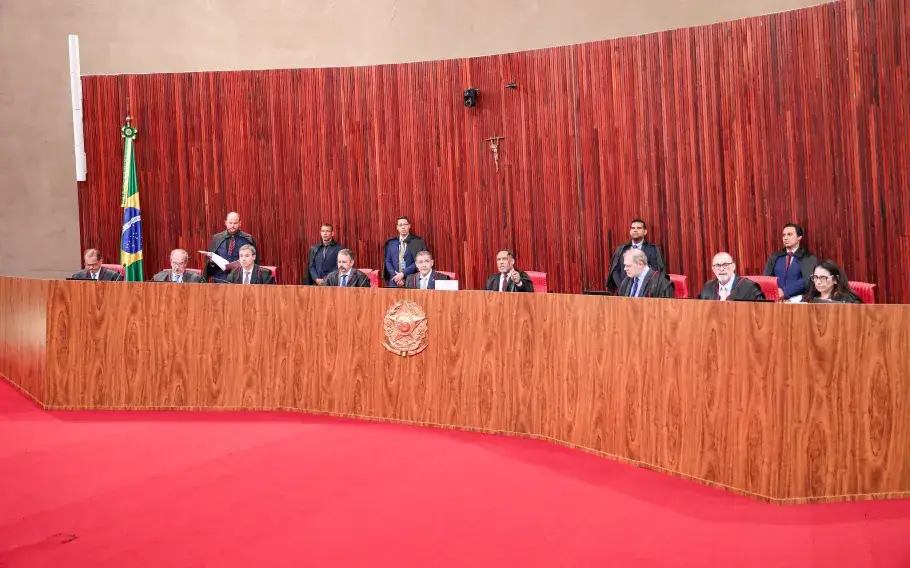 TSE decide que federação Psol-Rede cumpriu cláusula de barreira