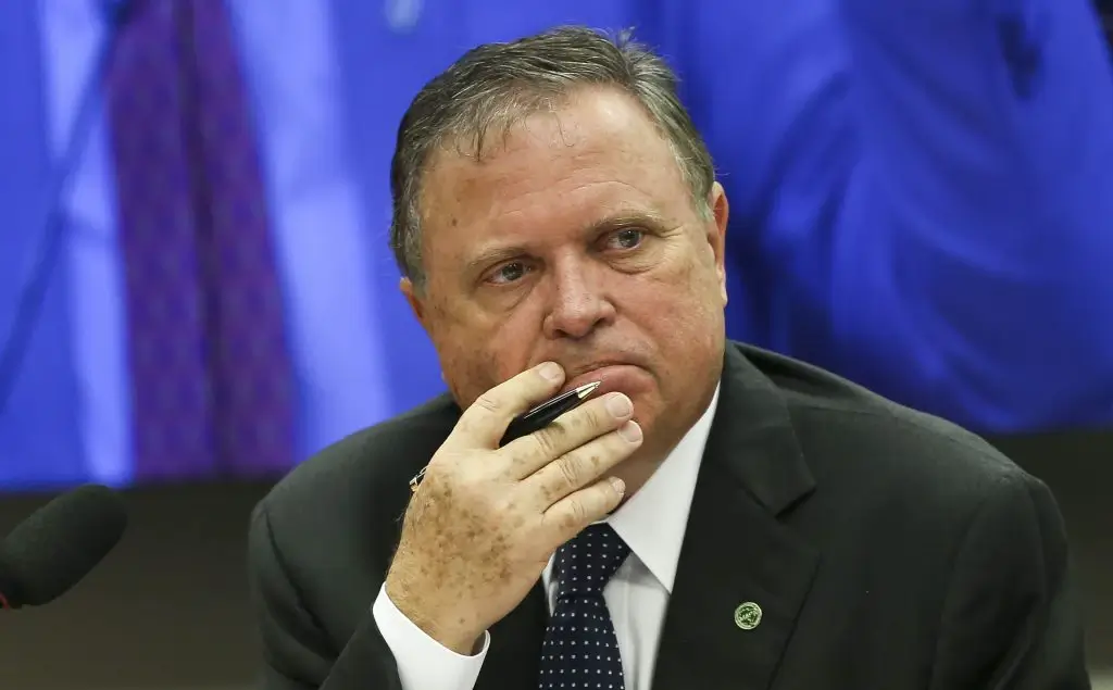 Gigante do agro anuncia voto em Flávio após apoiar Lula em 2022 Gigante do agro anuncia voto em Flávio após apoiar Lula em 2022