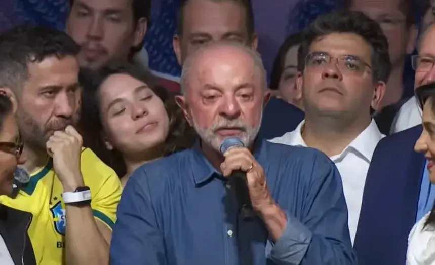 Lula tem de remanejar R$ 20 bi no Orçamento de 2027 para bancar promessas Lula tem de remanejar R$ 20 bi no Orçamento de 2027 para bancar promessas